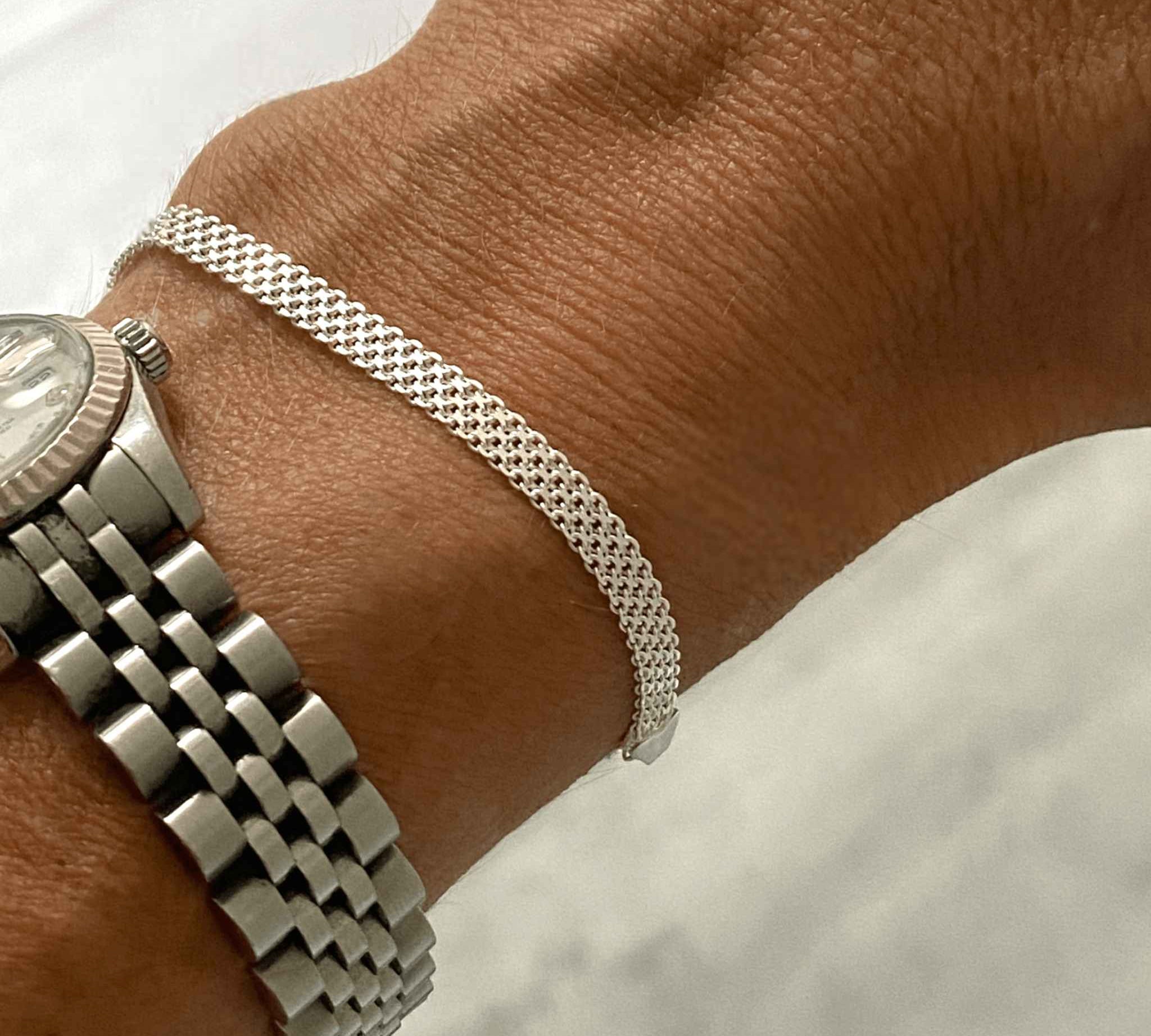 Detailed view of the sterling silver mesh bracelet for women, showcasing its intricate design.